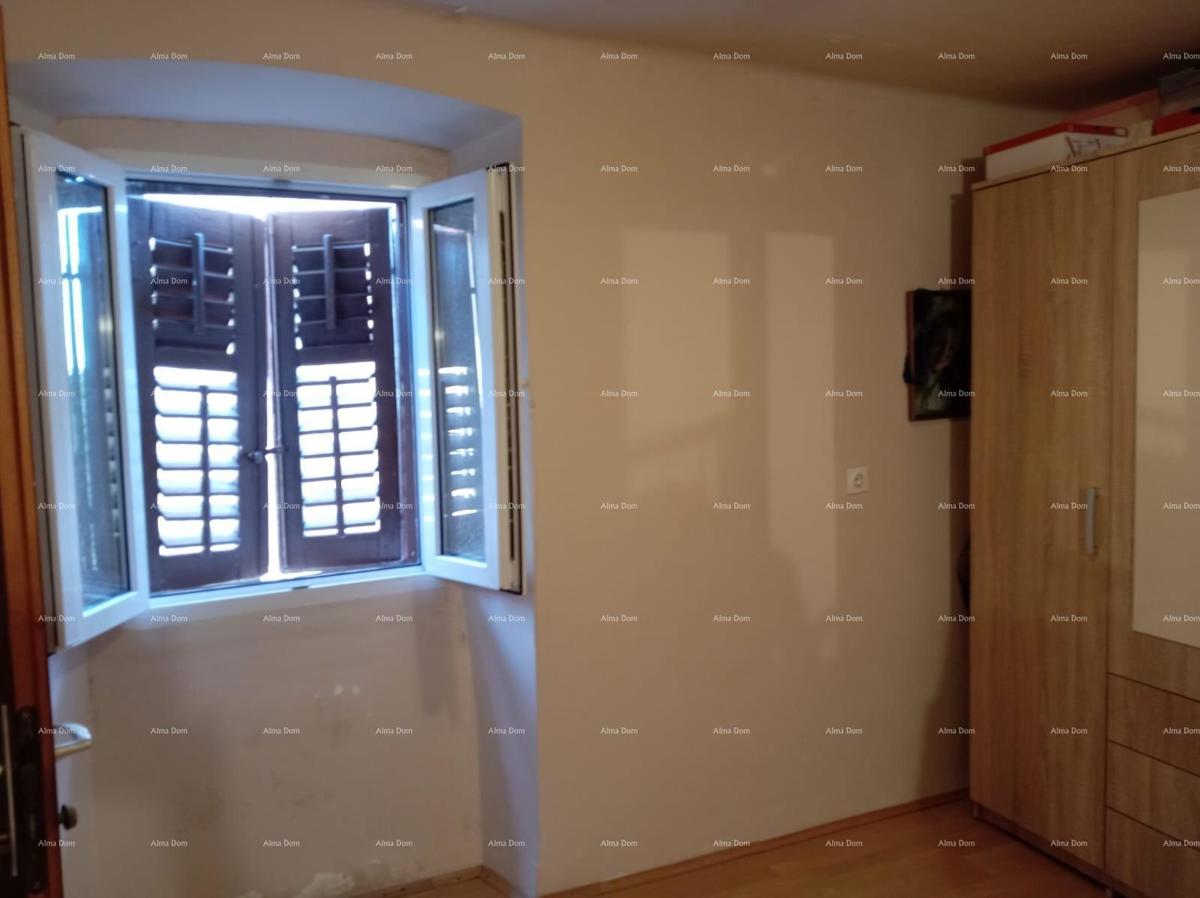 Casa, centro di Buje, 106 m²