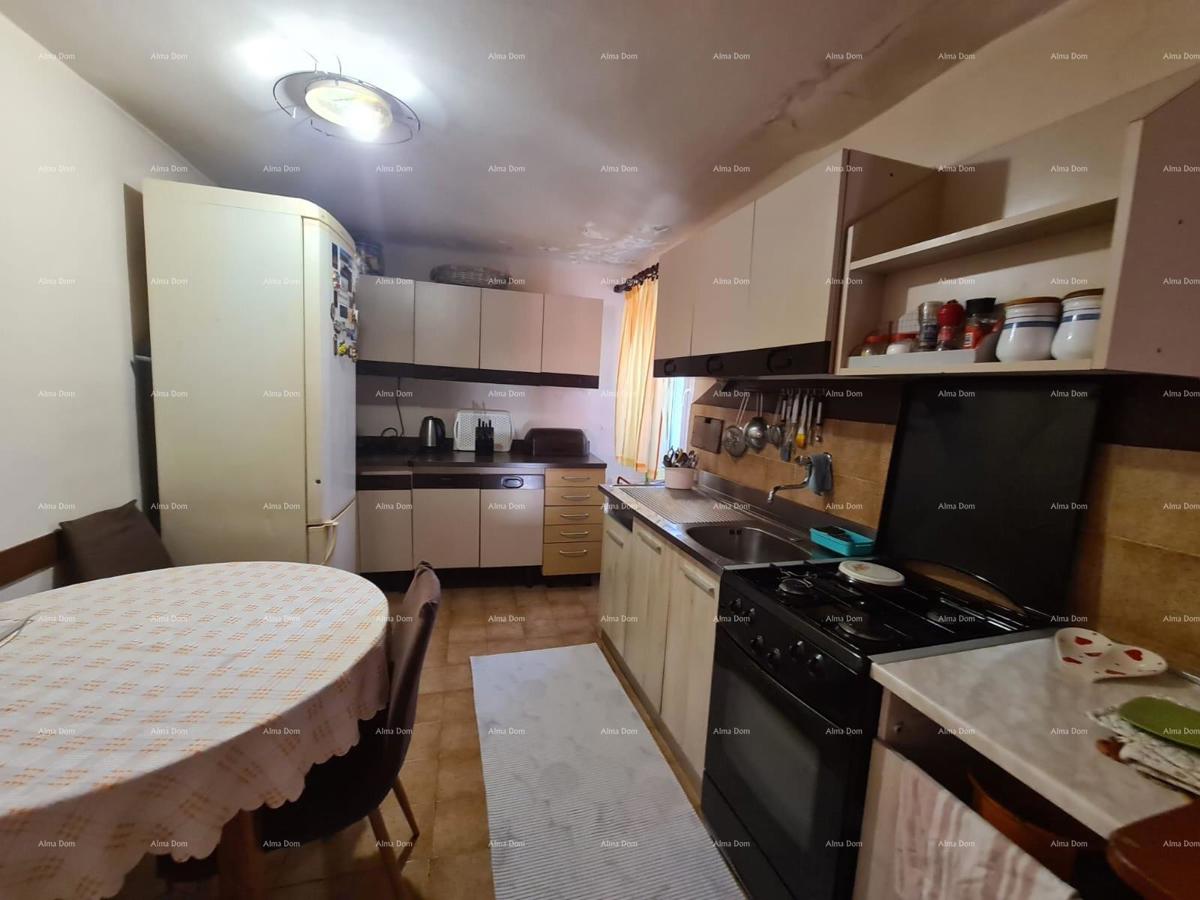 Casa, centro di Buje, 106 m²