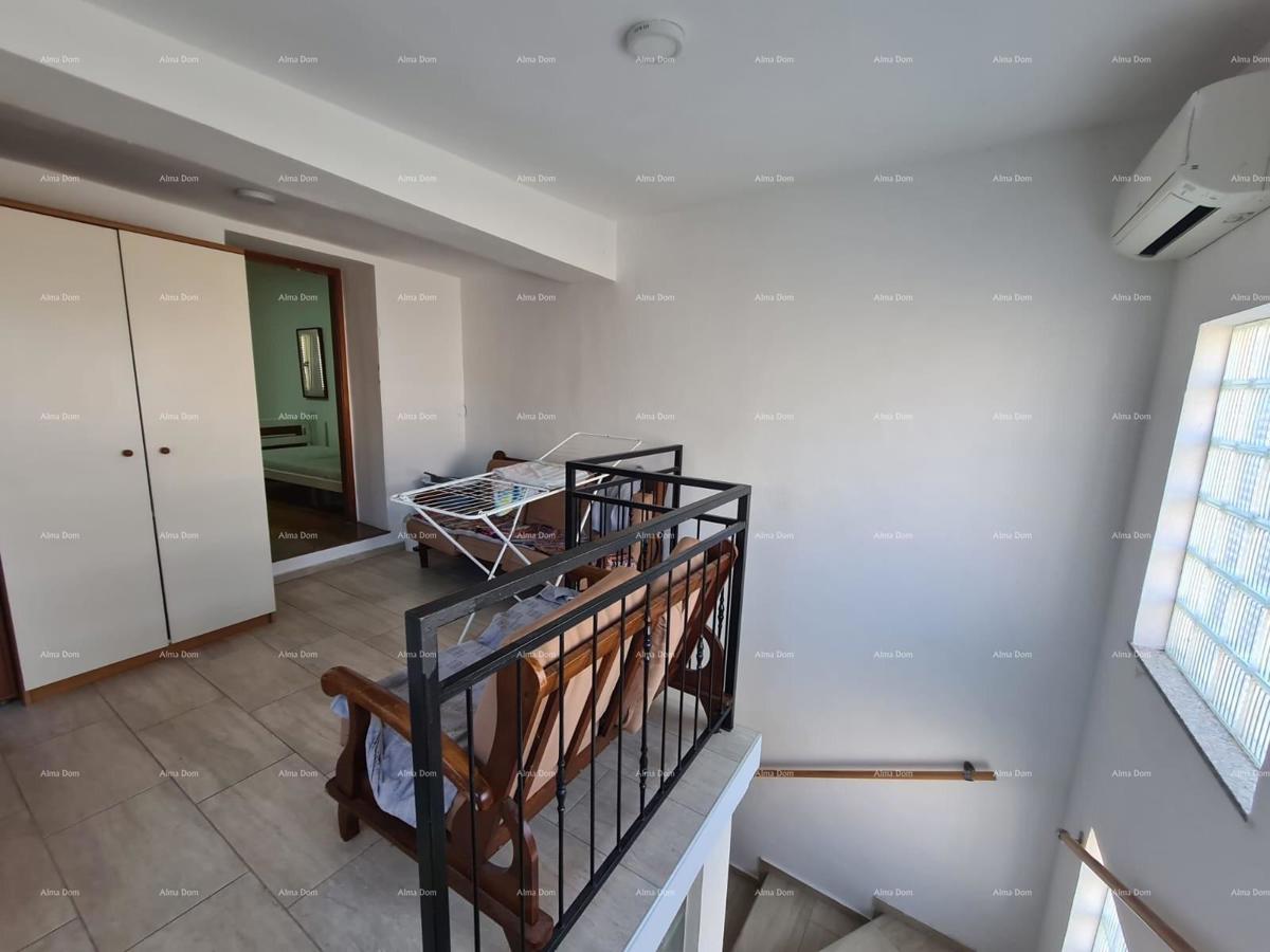 Eccellente opportunità! Vendita di una casa ristrutturata nel centro di Medulin! Vista mare!