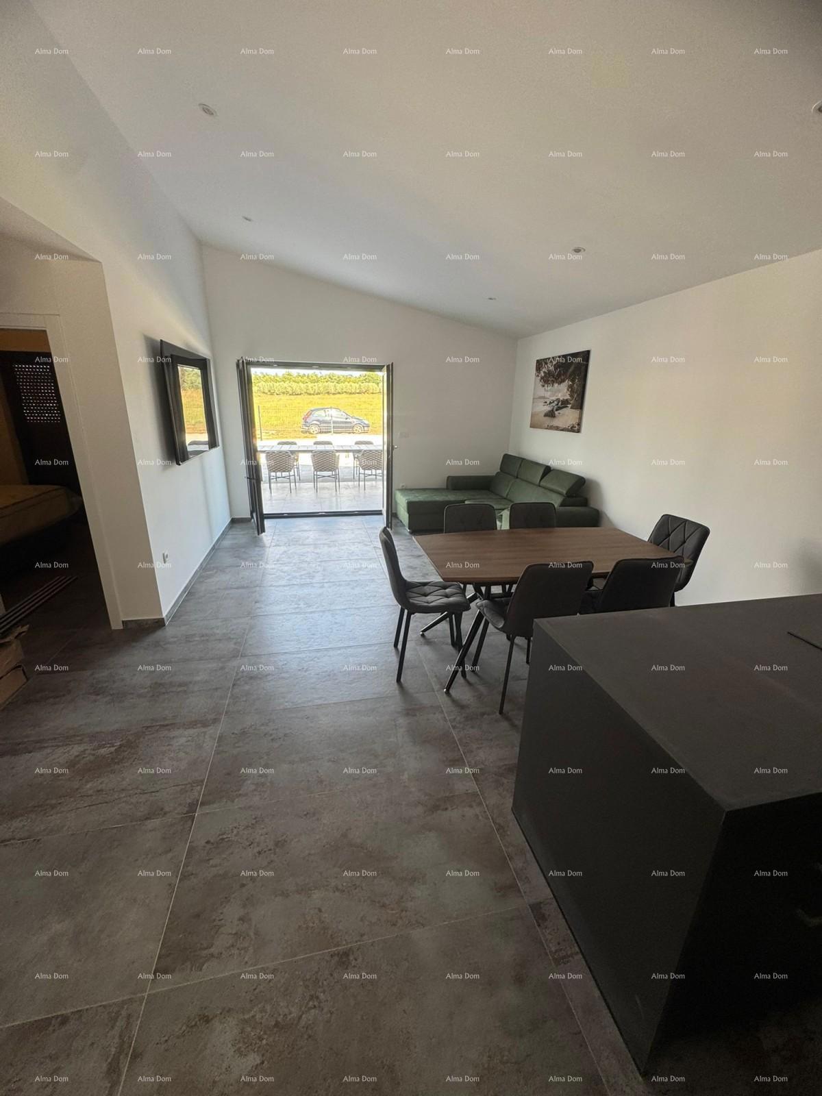 Vendita - doppia villa con piscina riscaldata, Poreč!