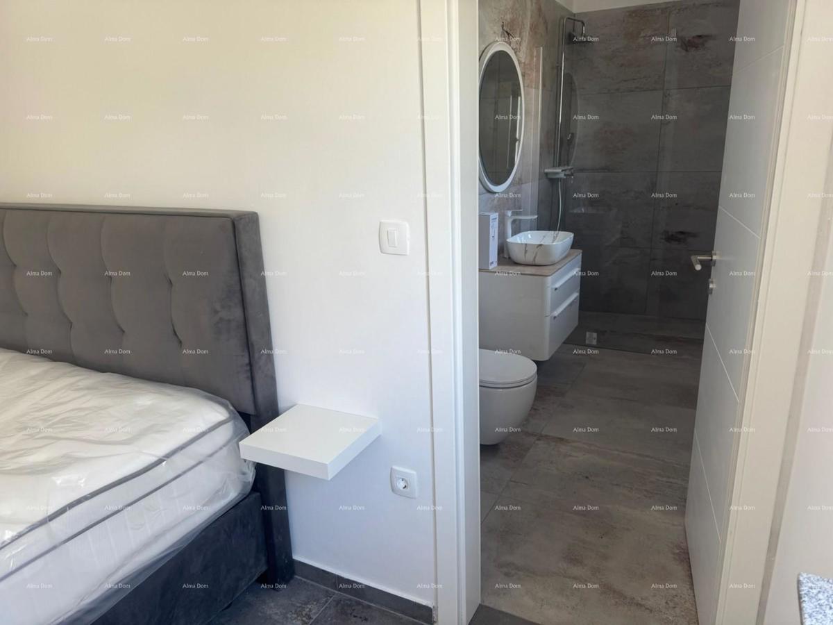 Vendita - doppia villa con piscina riscaldata, Poreč!