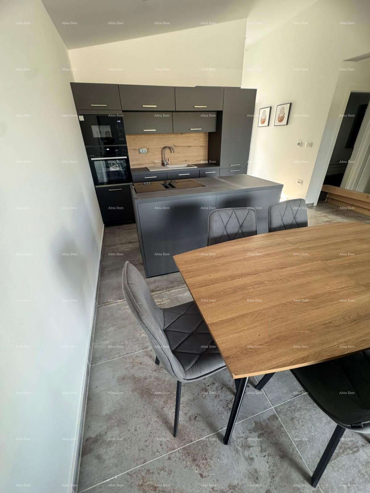 Vendita - doppia villa con piscina riscaldata, Poreč!