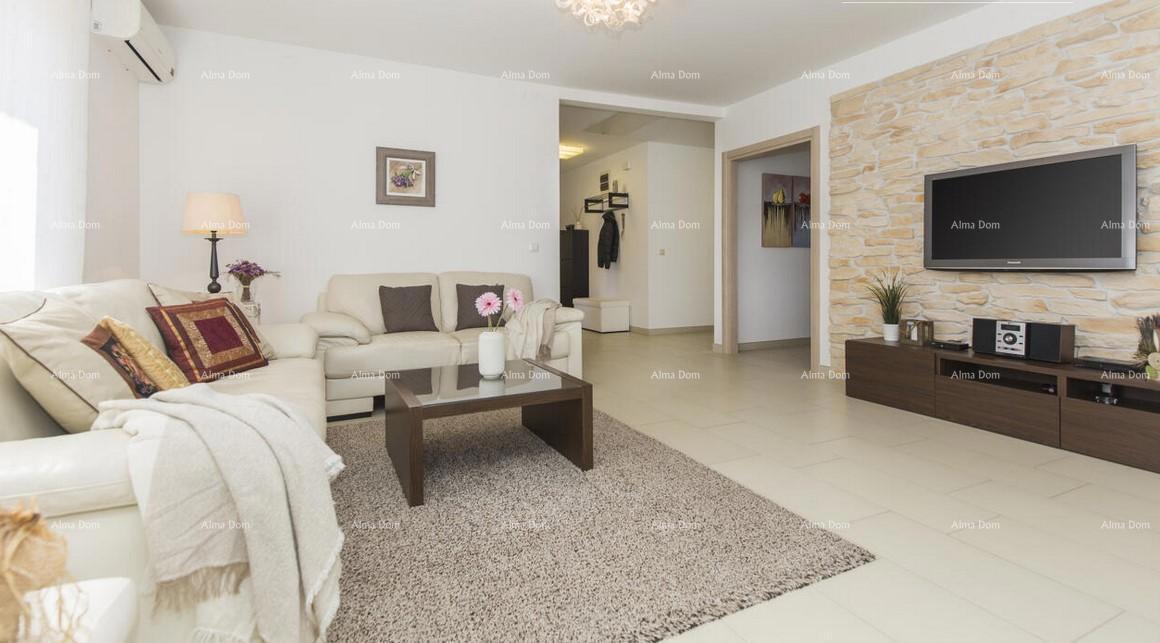 Labin – Appartamento ristrutturato con piscina