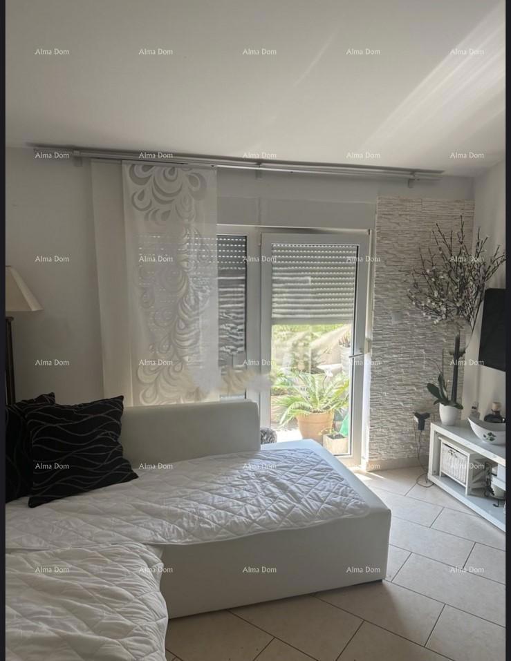 In vendita appartamento su due piani a Pola