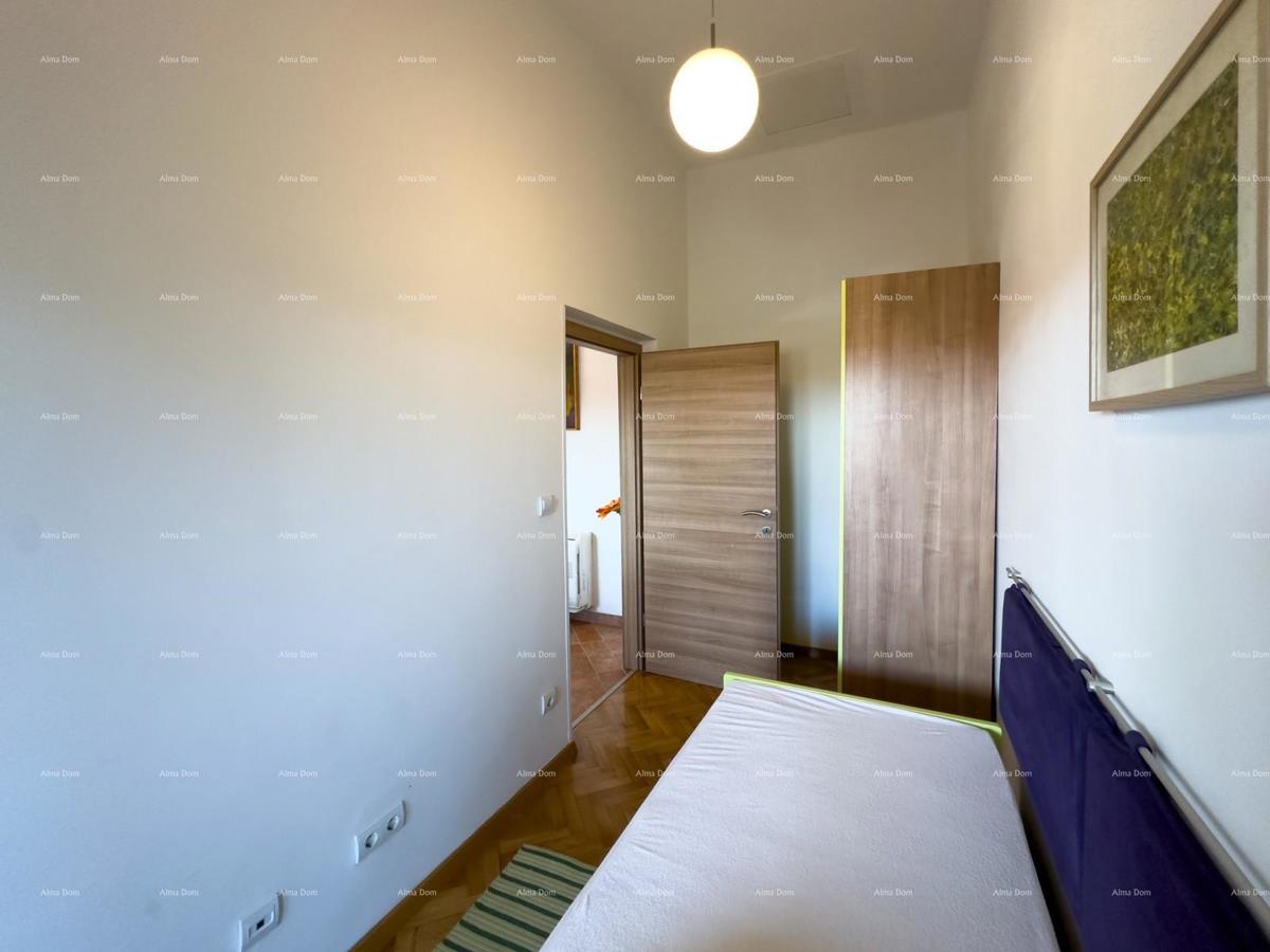 Bellissima casa con piscina a Pola, ideale per famiglie o investimento.