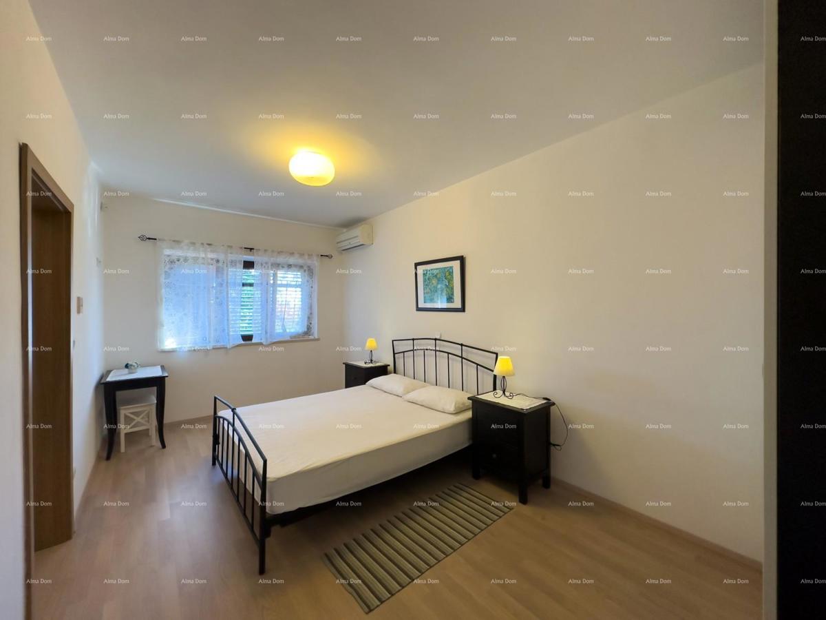 Bellissima casa con piscina a Pola, ideale per famiglie o investimento.