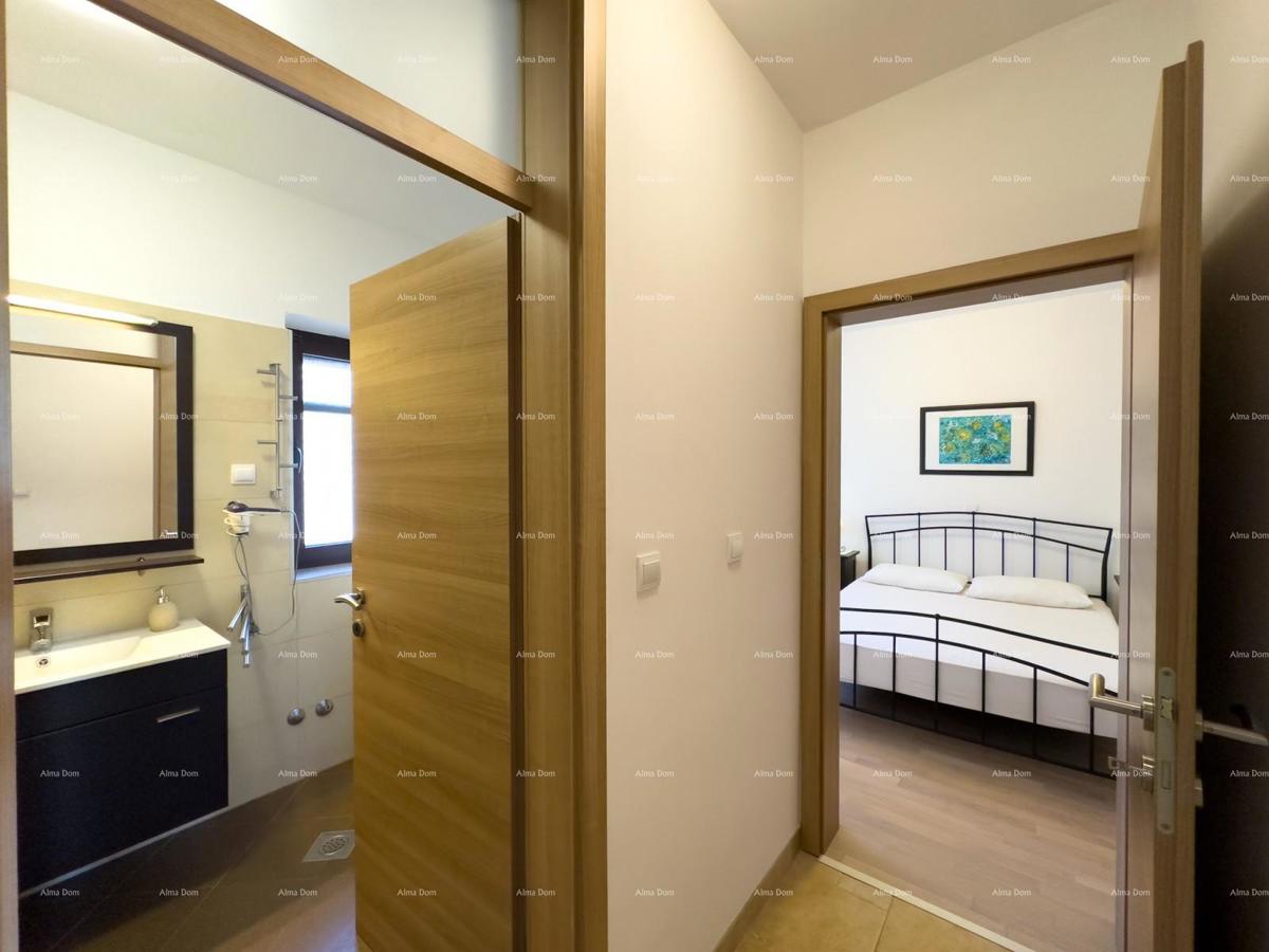 Bellissima casa con piscina a Pola, ideale per famiglie o investimento.