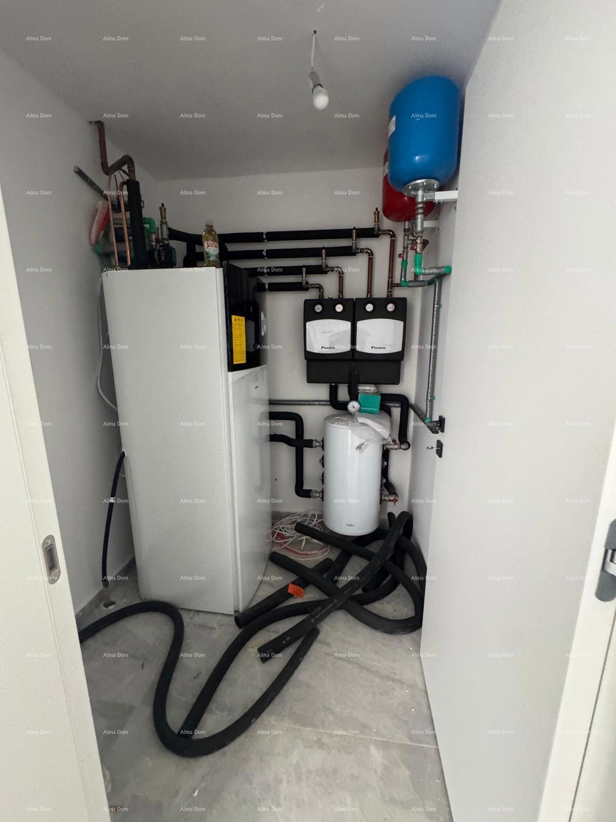 APPARTAMENTO IN VENDITA A ROVIGNO. CON VISTA MARE.