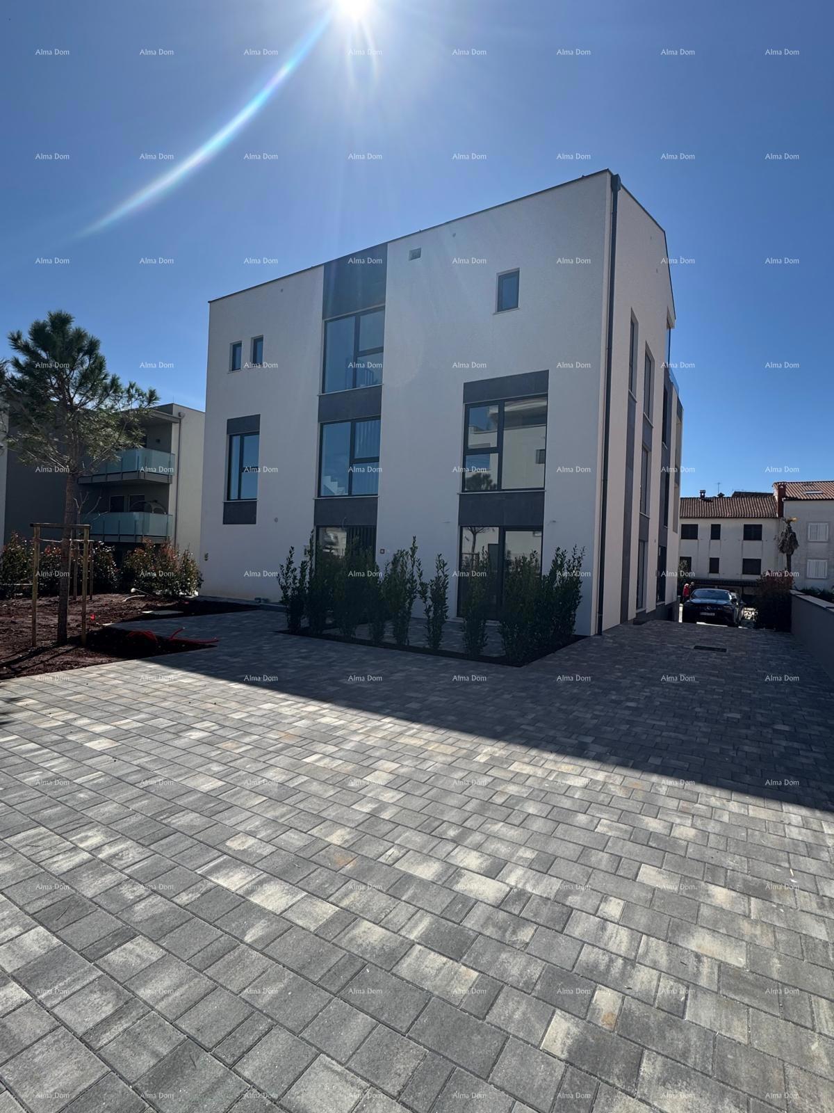 APPARTAMENTO IN VENDITA A ROVIGNO. CON VISTA MARE.