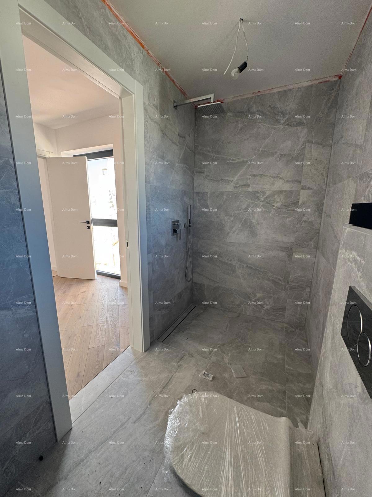 APPARTAMENTO IN VENDITA A ROVIGNO. CON VISTA MARE.