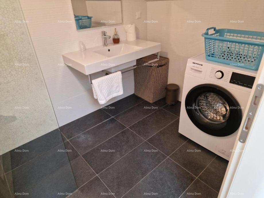 Lussuoso appartamento su due piani – Poreč