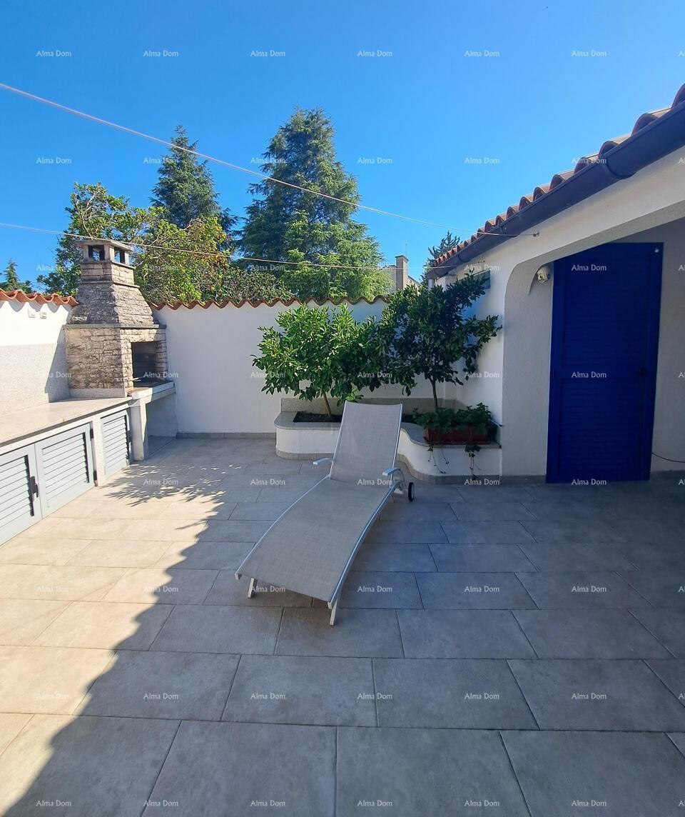 Casa indipendente con atrio, 400 m dal mare – Barbariga