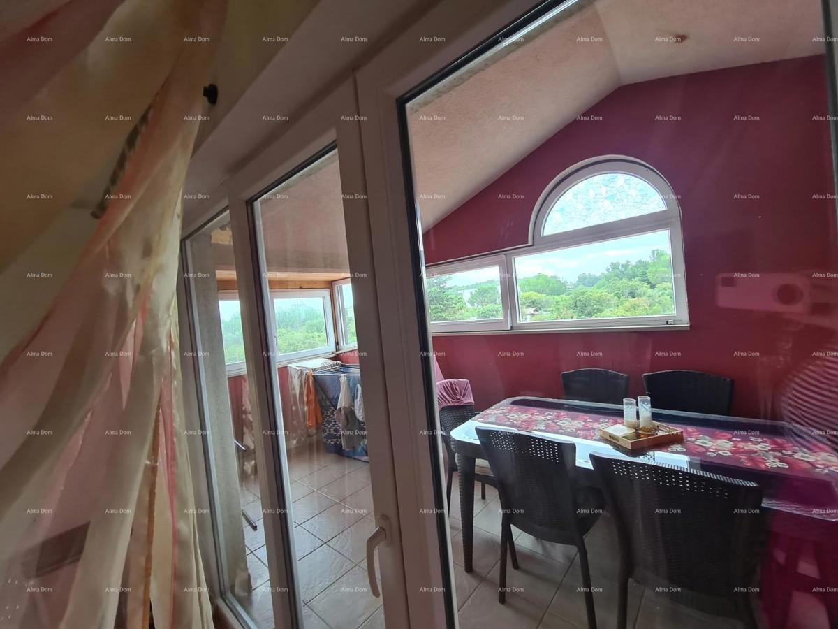 Ližnjan – Casa con appartamenti e piscina, 460 m².