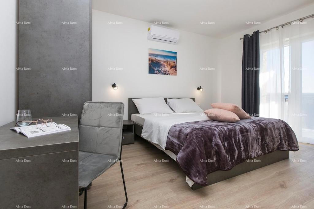 Bellissima villa indipendente con piscina a Raša, vicino al mare.