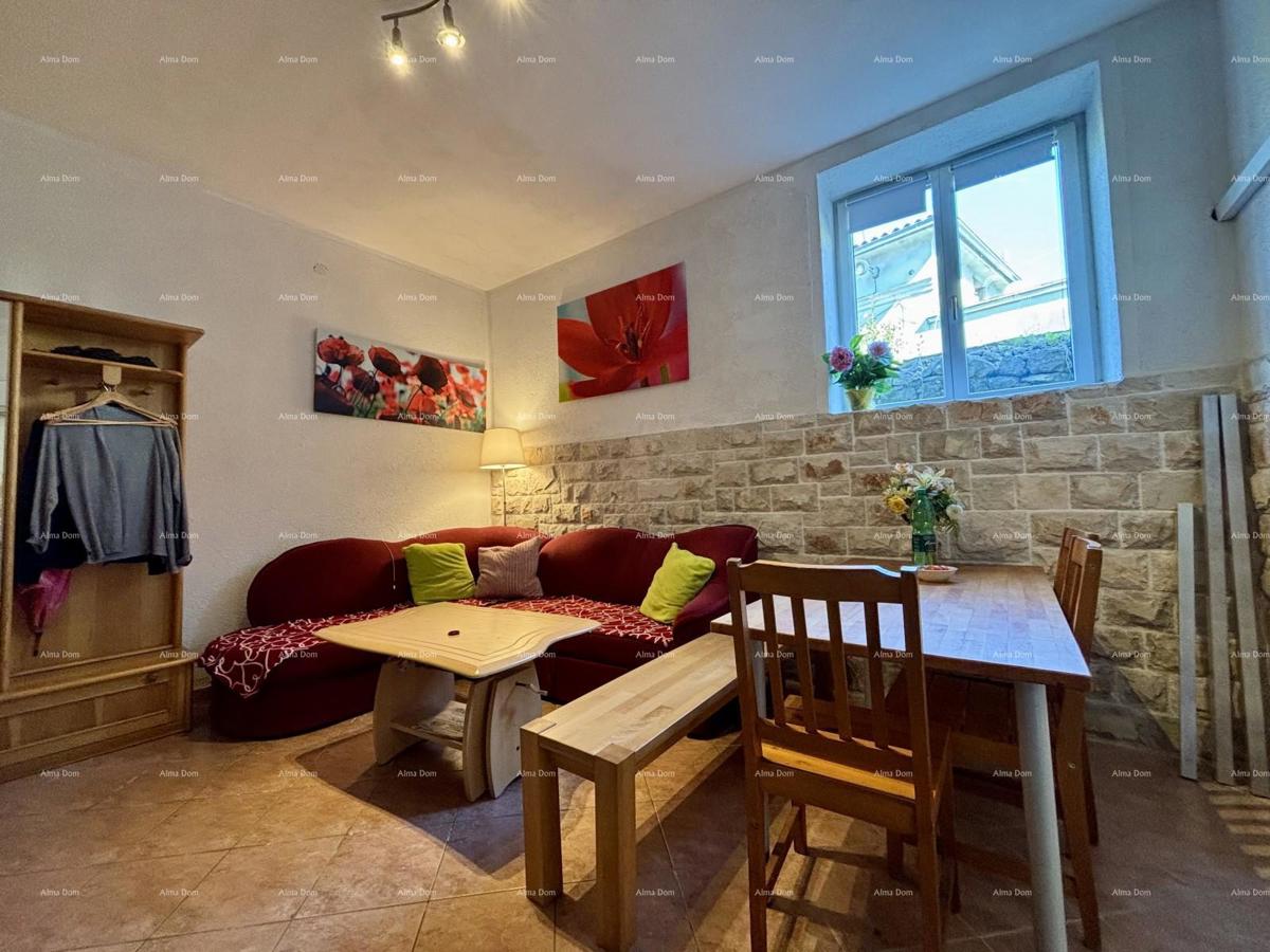 POLA, centro - vendita / appartamento di 55 m² con giardino e parcheggio