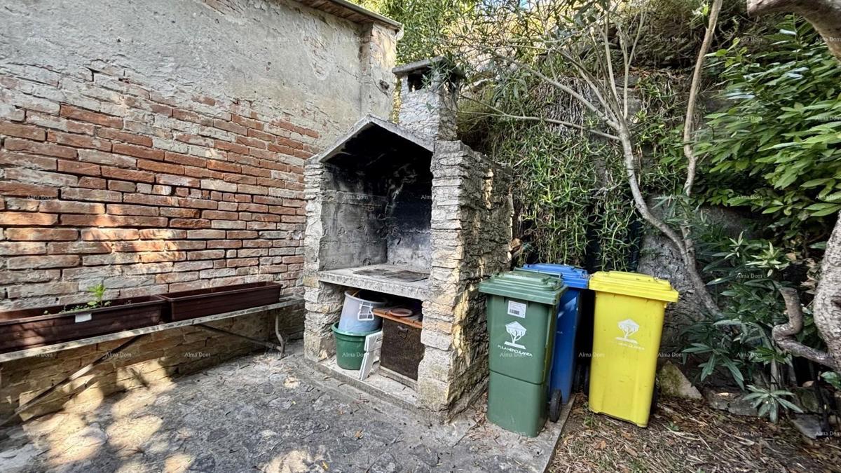 POLA, centro - vendita / appartamento di 55 m² con giardino e parcheggio