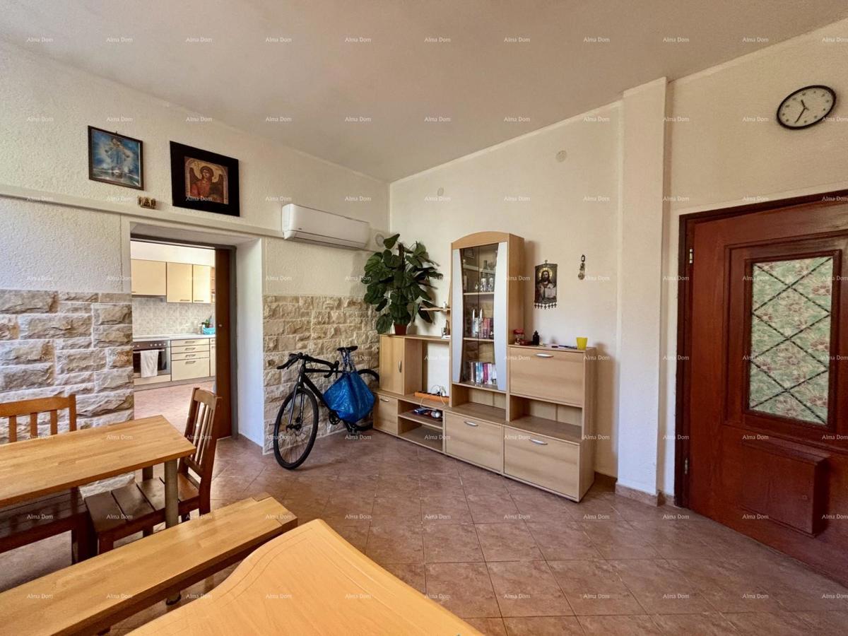 POLA, centro - vendita / appartamento di 55 m² con giardino e parcheggio