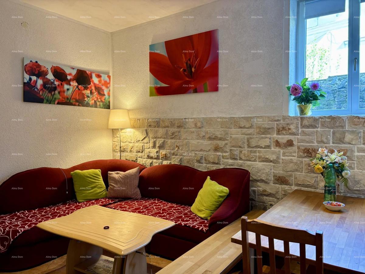 POLA, centro - vendita / appartamento di 55 m² con giardino e parcheggio