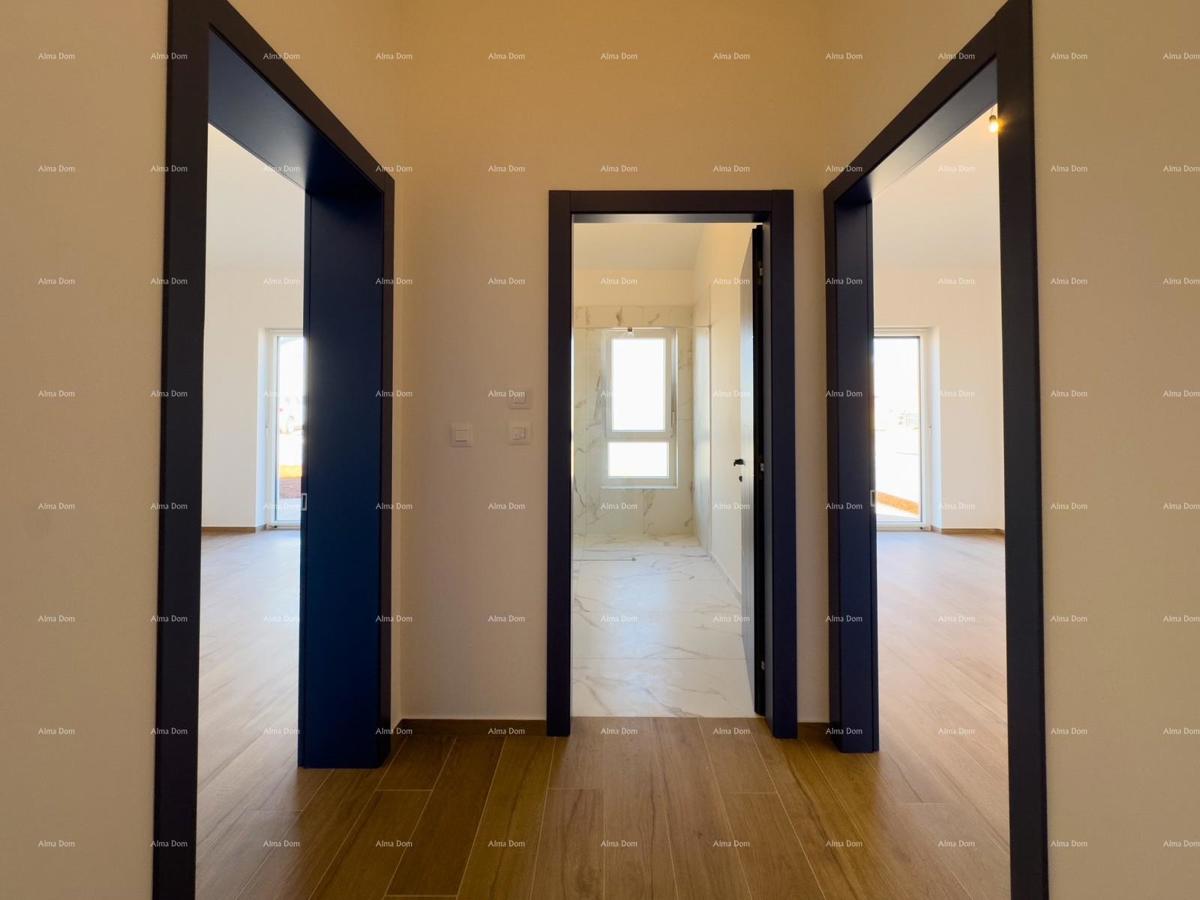 KOŽLJANI - Casa moderna con piscina. Vicino al bosco, a 15 minuti dal mare