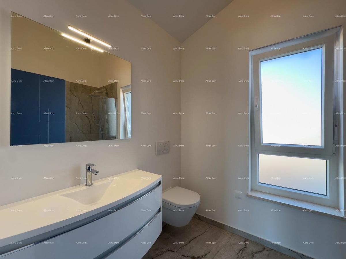 KOŽLJANI - Casa moderna con piscina. Vicino al bosco, a 15 minuti dal mare