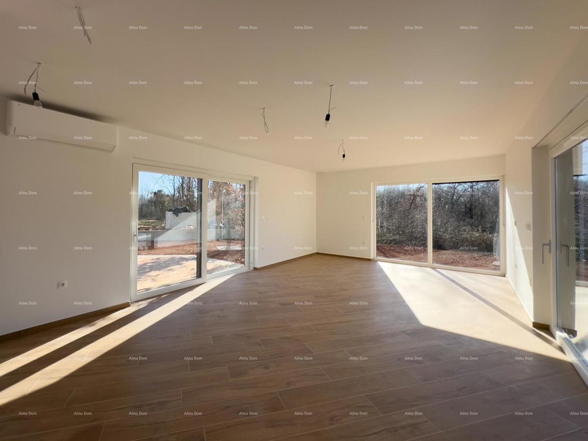 KOŽLJANI - Casa moderna con piscina. Vicino al bosco, a 15 minuti dal mare