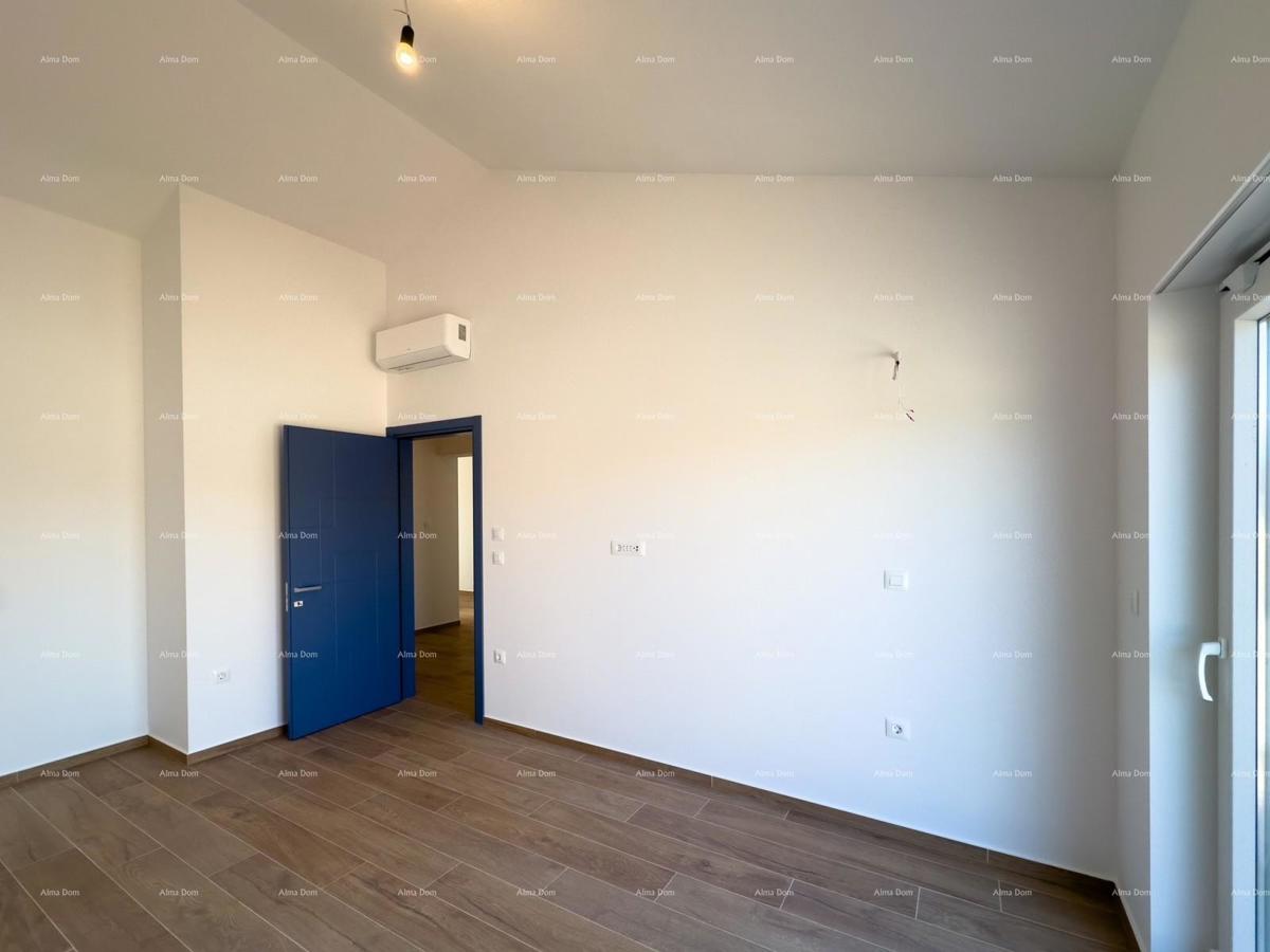 KOŽLJANI - Casa moderna con piscina. Vicino al bosco, a 15 minuti dal mare