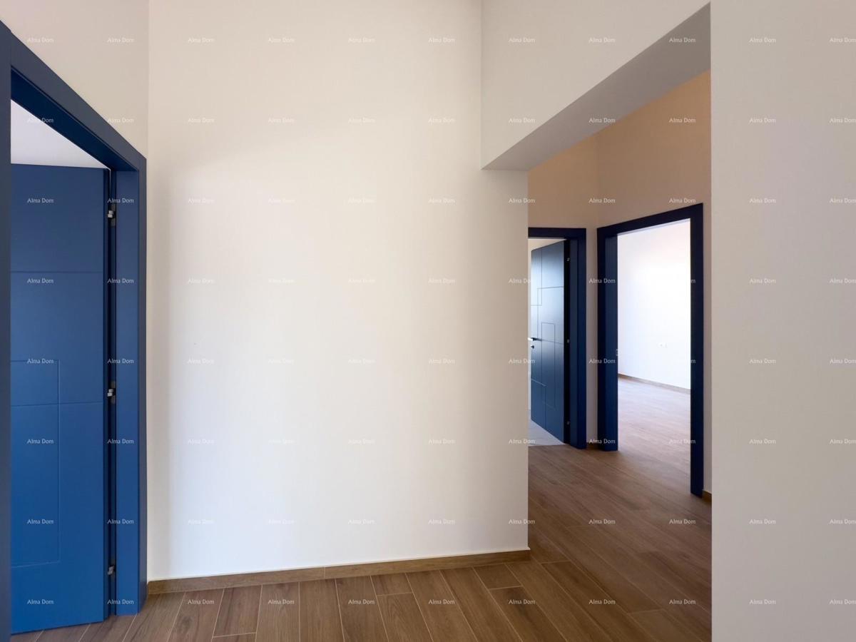 KOŽLJANI - Casa moderna con piscina. Vicino al bosco, a 15 minuti dal mare