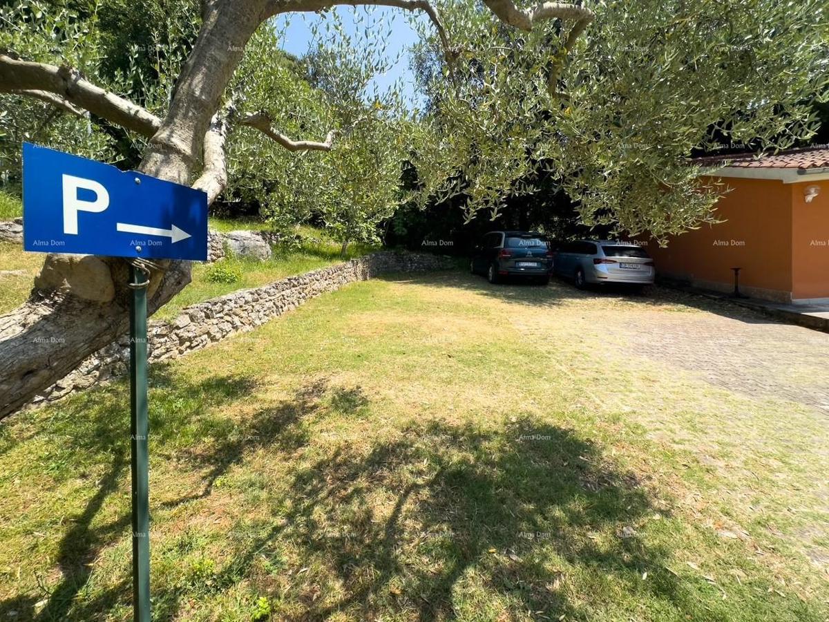 Investimento da sogno: affascinante hotel a Krnica, a 200 m dal mare