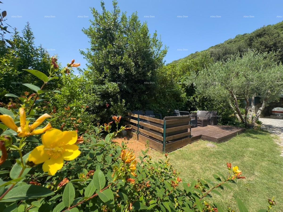 Investimento da sogno: affascinante hotel a Krnica, a 200 m dal mare