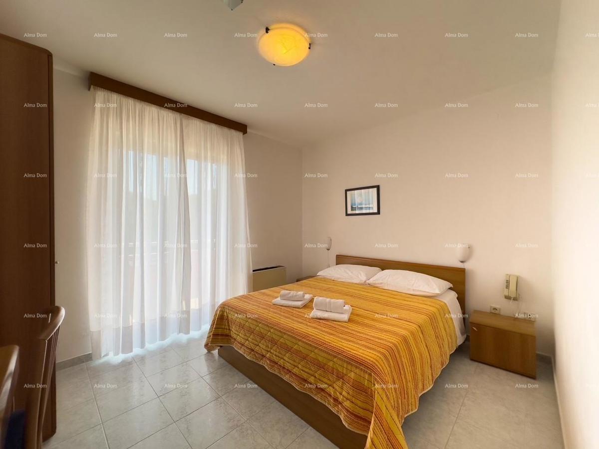 Investimento da sogno: affascinante hotel a Krnica, a 200 m dal mare