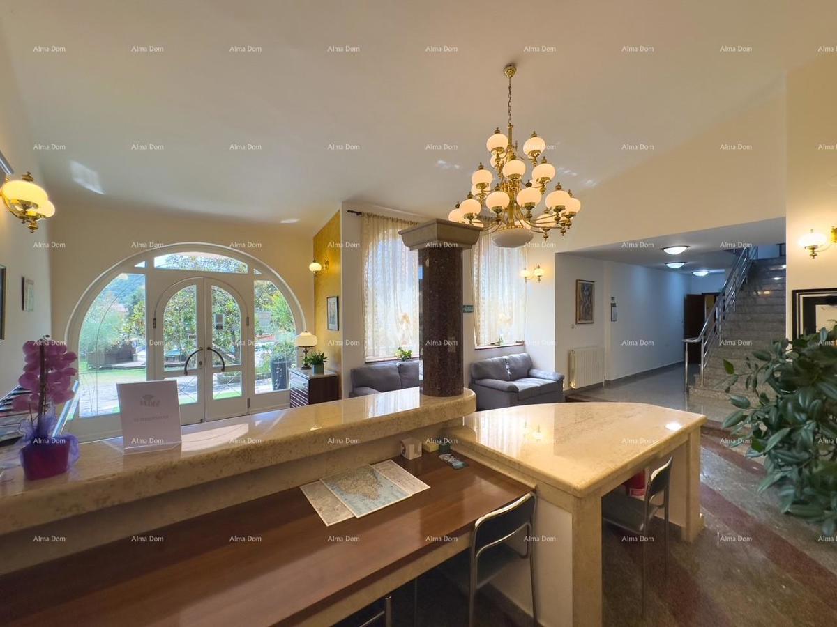 Investimento da sogno: affascinante hotel a Krnica, a 200 m dal mare