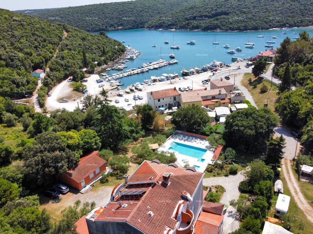 Investimento da sogno: affascinante hotel a Krnica, a 200 m dal mare