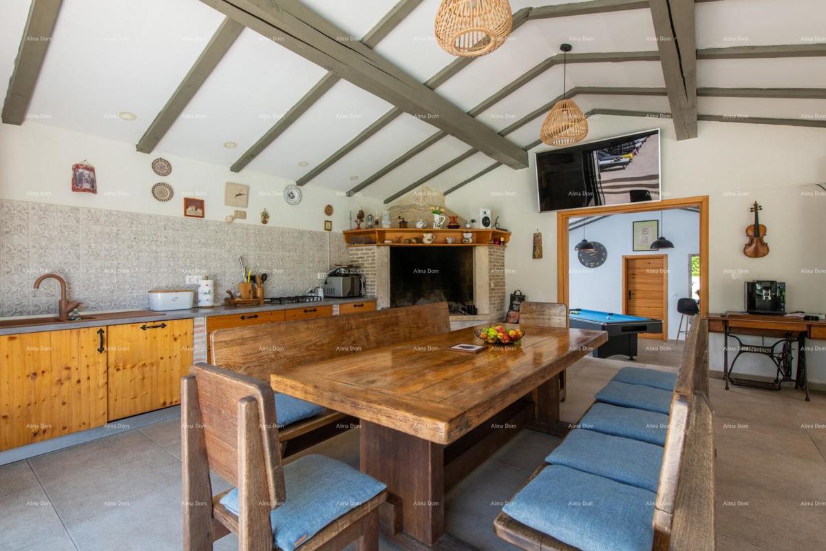 Vendita - villa di lusso con piscina e struttura aggiuntiva, su ampio terreno, Ližnjan!