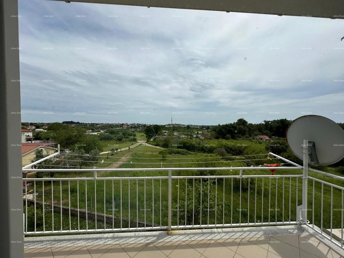 Vendiamo un appartamento in una posizione tranquilla.