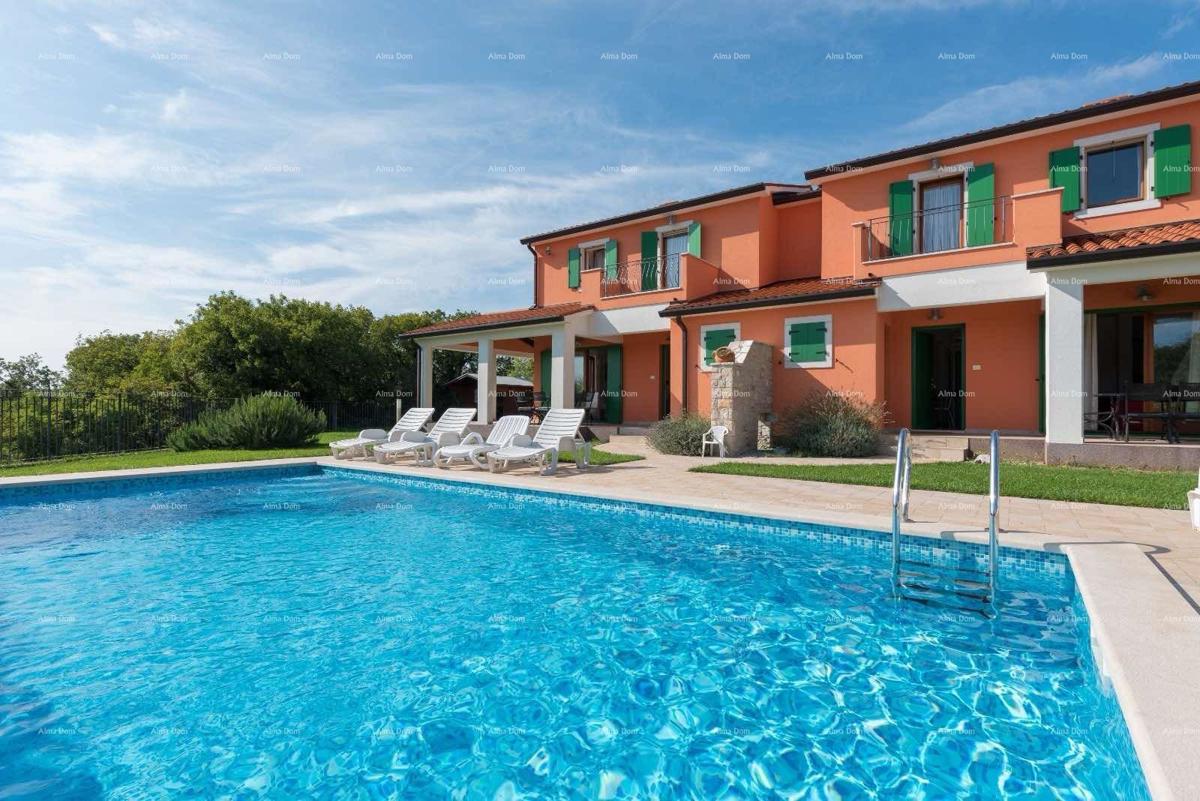 VILLA CON DUE APPARTAMENTI E PISCINA, DINTORNI DI LABIN