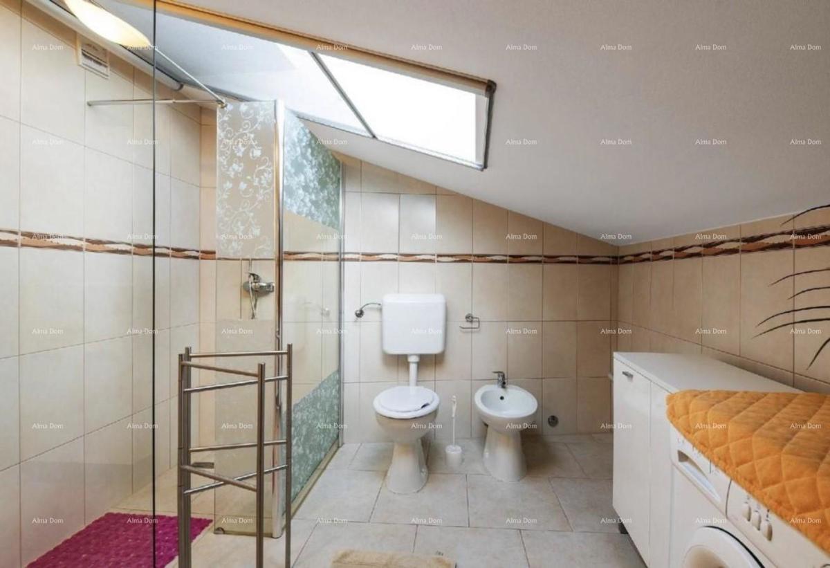 Una bellissima villa con piscina a Dignano è in vendita