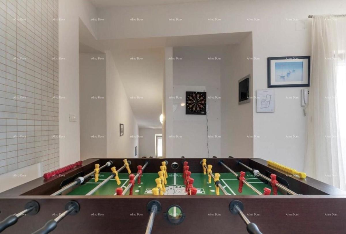 Una bellissima villa con piscina a Dignano è in vendita