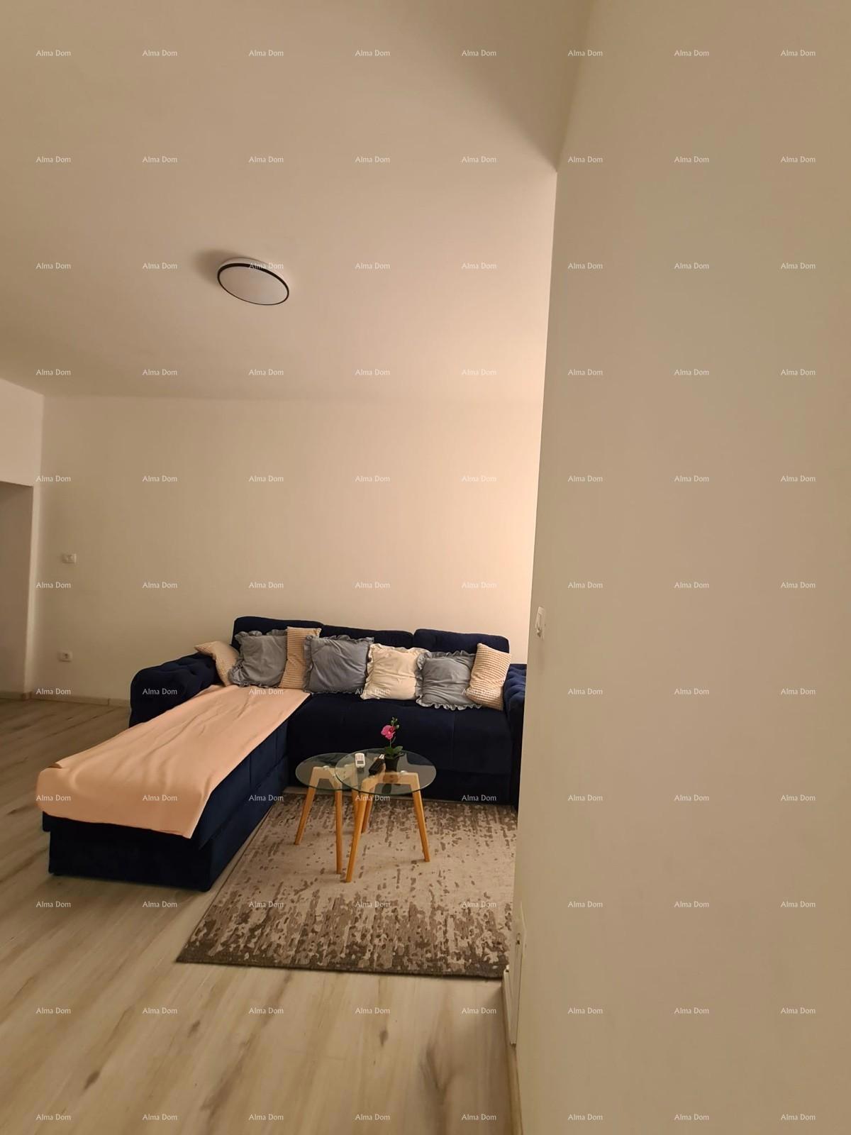 In vendita appartamento con due appartamenti – Pola