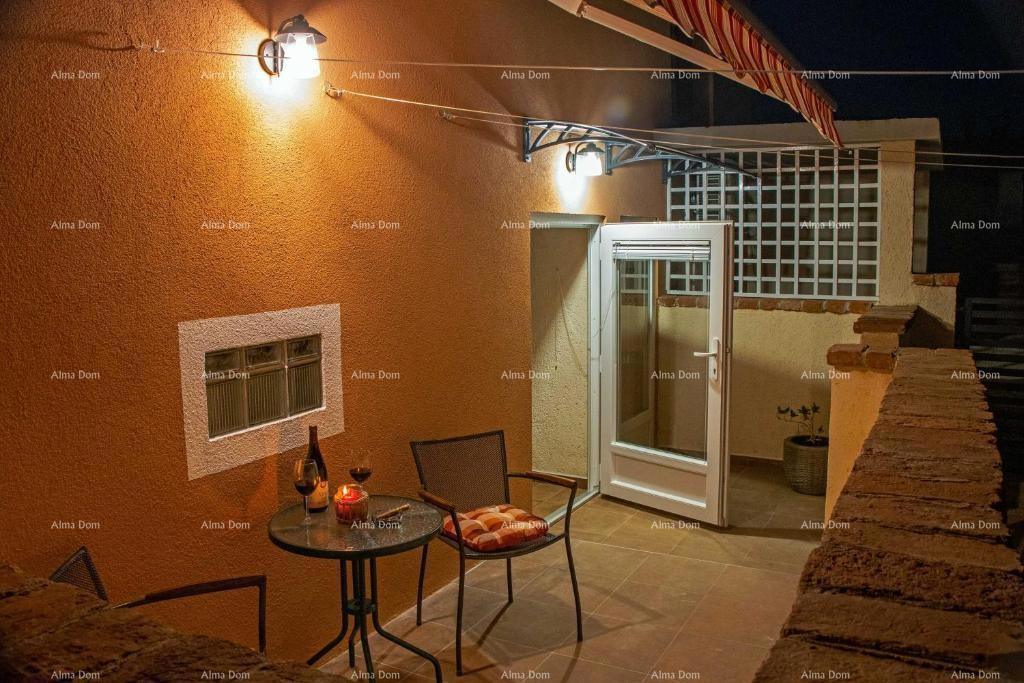 Vendita - due case in ottima posizione con vista mare - Medulin, Vinkuran!