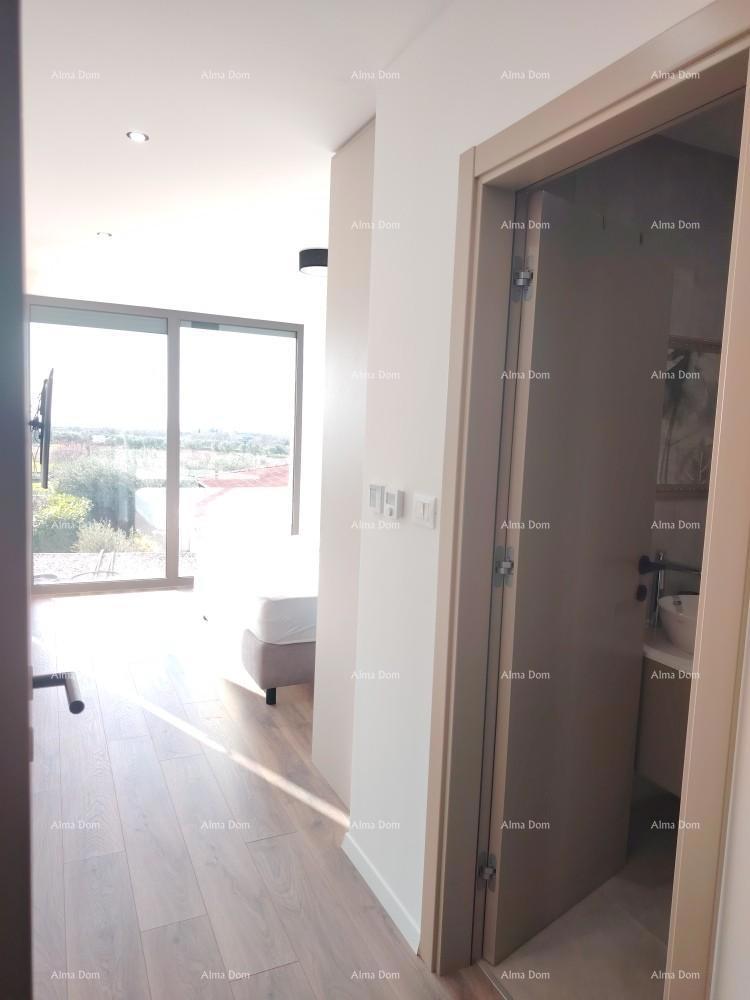 Eccellente appartamento trilocale con vista mare, arredato