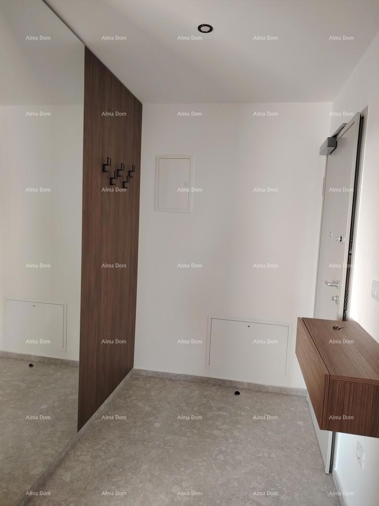 Eccellente appartamento trilocale con vista mare, arredato