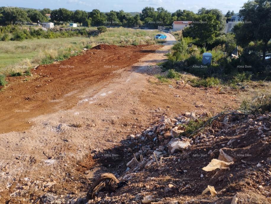 Rovinj – terreno in zona prospettica vicino al mare