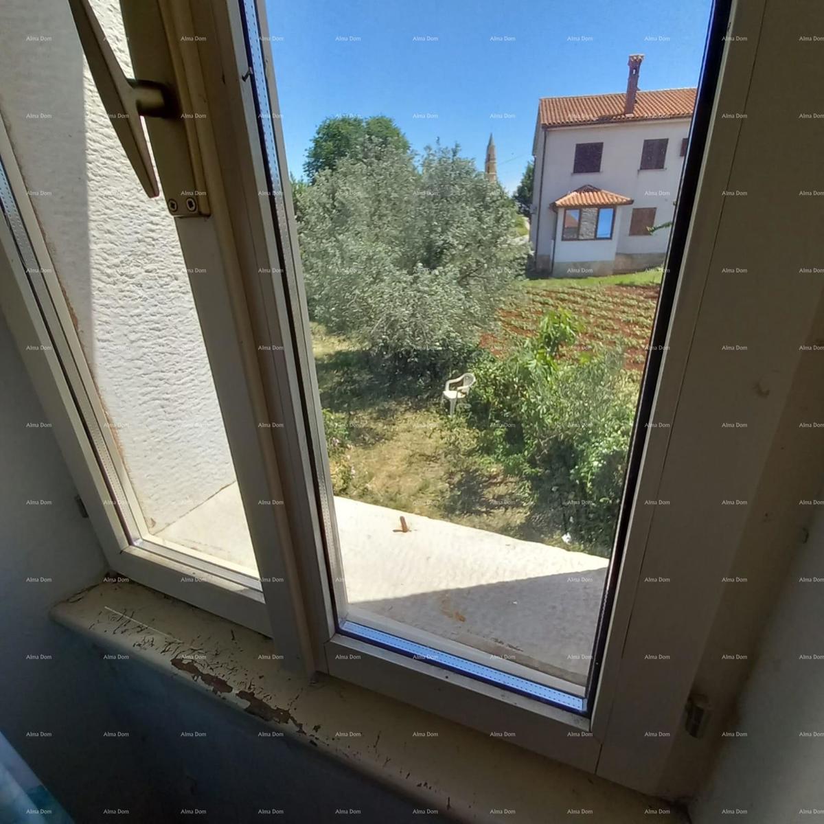 In vendita: affascinante casa istriana con ampio cortile – Valtura