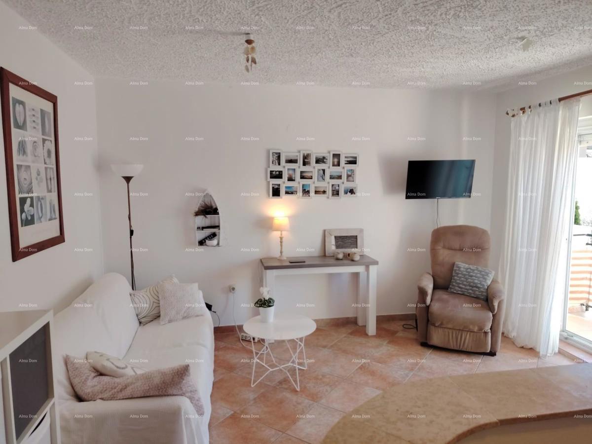 Medulin, Burle, appartamento a 50 m dal mare con vista!