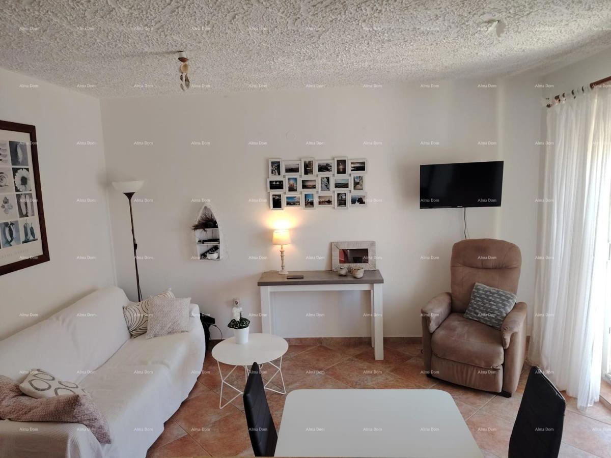 Medulin, Burle, appartamento a 50 m dal mare con vista!