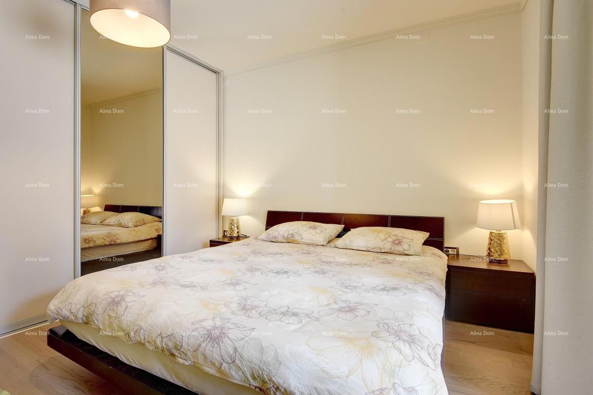 Primo fila al mare e alla spiaggia – casa con piscina e grande giardino, Pješčana Uvala!