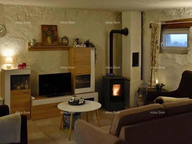 Kamena villa con appartamento aggiuntivo e cantina, Sveti Lovreč