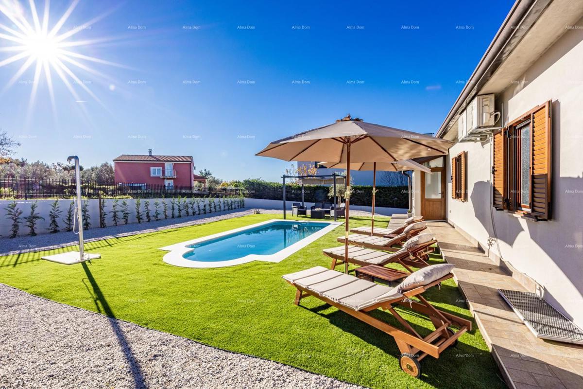 Vendere una bella casa con piscina, Kaštel, Buie!