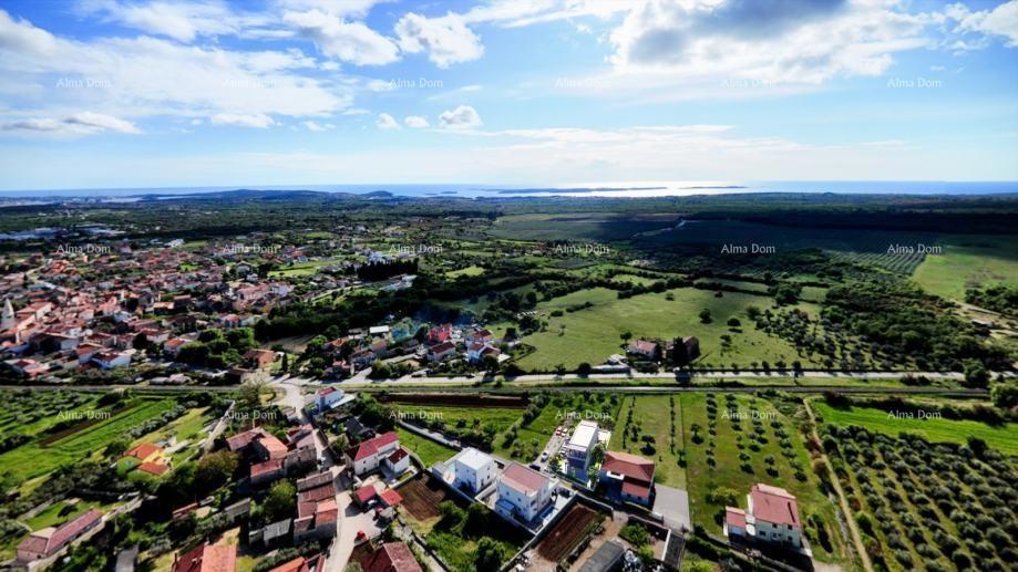 Vendiamo una bellissima casa duplex con piscina e vista sul mare e Brioni, a Gallesano