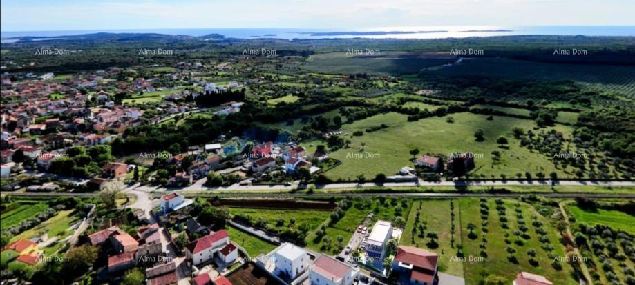 Vendiamo una bellissima casa duplex con piscina e vista sul mare e Brioni, a Gallesano